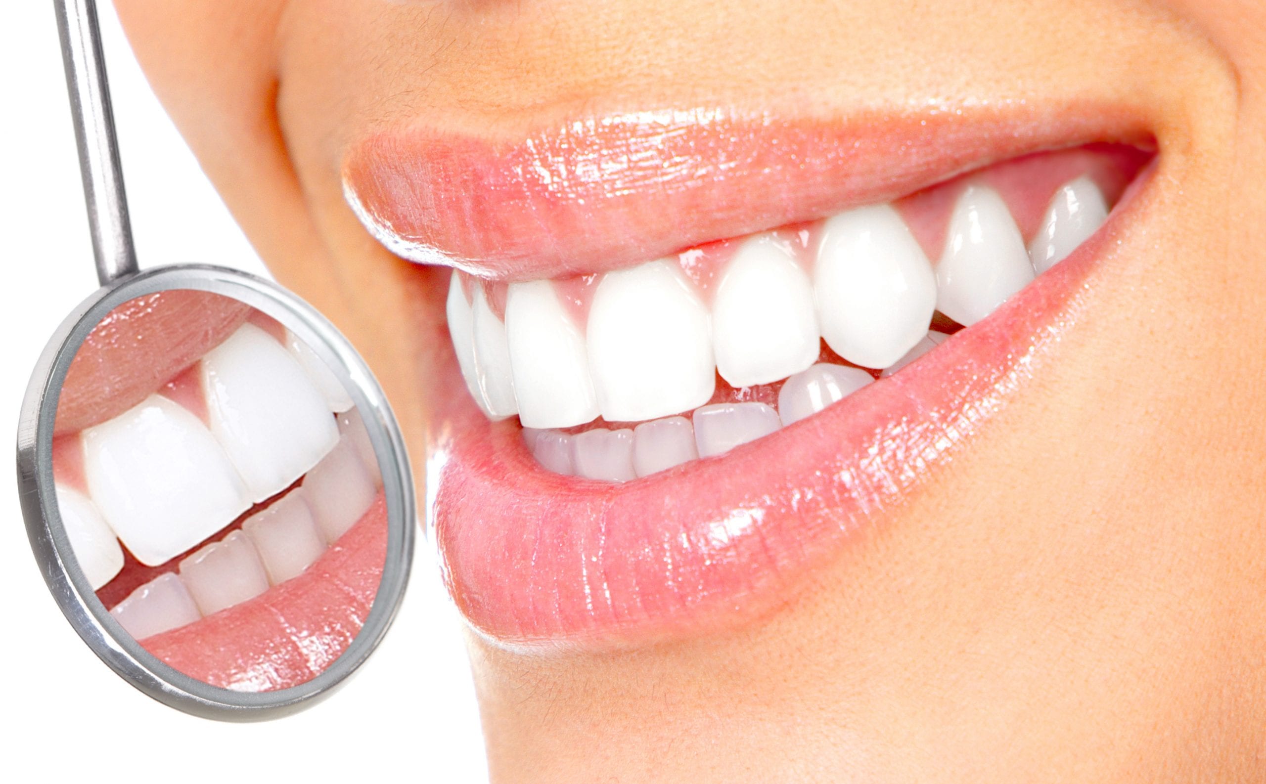 Read more about the article Does Teeth Whitening Cause Teeth Sensitivity?