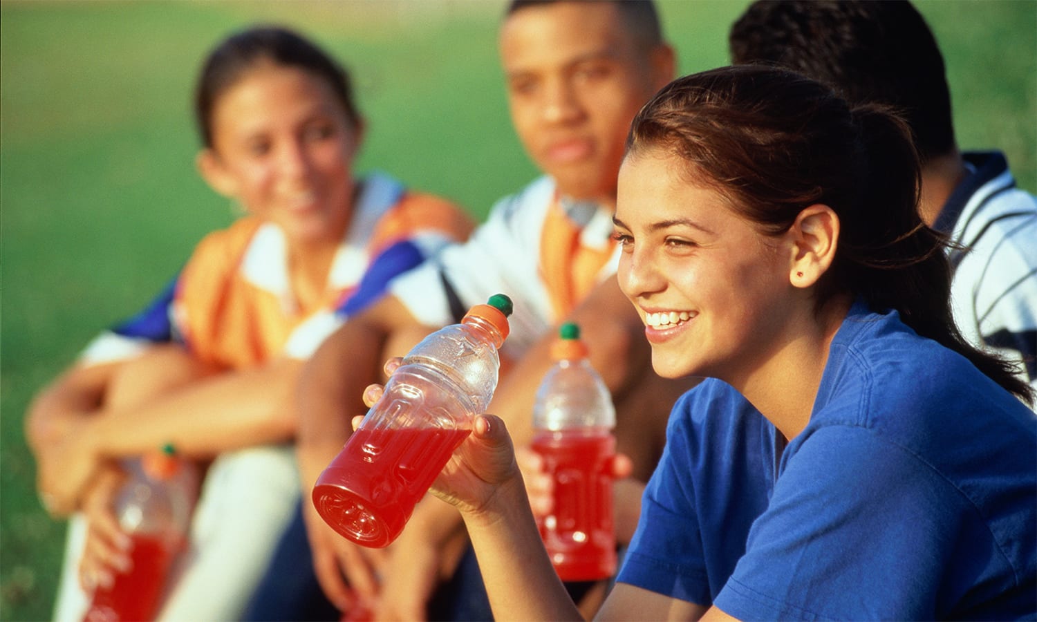 Read more about the article Energy and Sports Drinks Damage Teeth